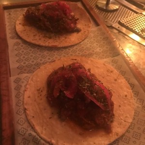 Tacos de cochinita pibil