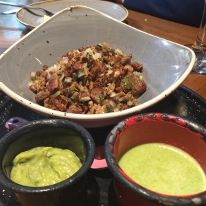 chicharron de atun 