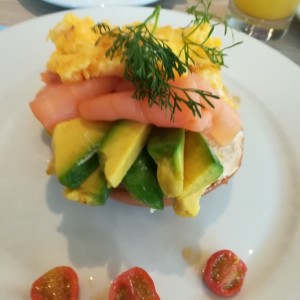 un autre bagel au saumon