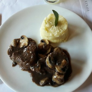 Lomo de Res al vino