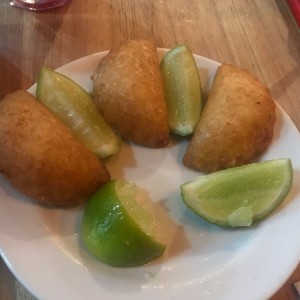 Empanadas de queso (entrada) 