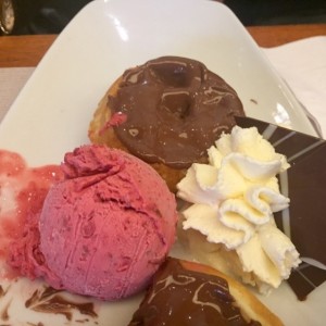 waffle con nutella y helado