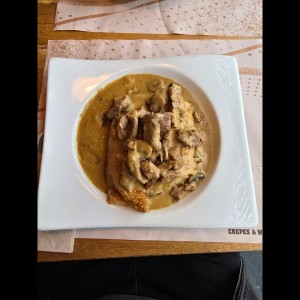 Crepes de Stroganoff