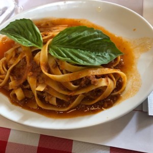 fetuccini bolonegsa