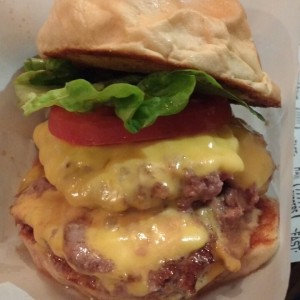 doble con queso cheddar