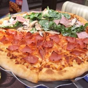 Pizza del huerto / Jamon y Queso