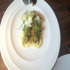 Palmitos con tartar de aguacate