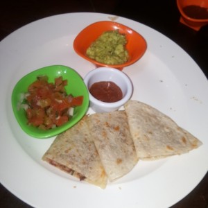 quesadillas de carnitas
