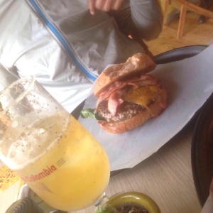 Queso y tocineta
