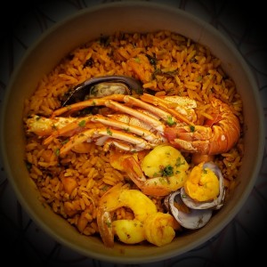 Paella Marinera con media Langosta