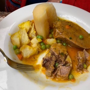 Lengua en salsa 