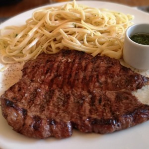 puntica de anca con linguini finas hiervas