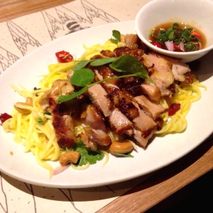 Pollo en ensalada de mango