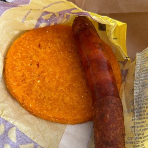 Arepa y chorizo