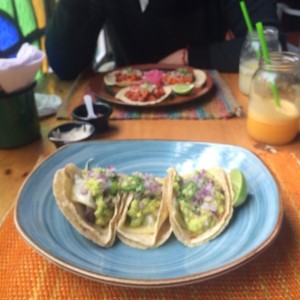 Al pastor y tacos arrachera angus