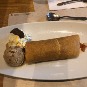crepe nutella y fresas con helado 