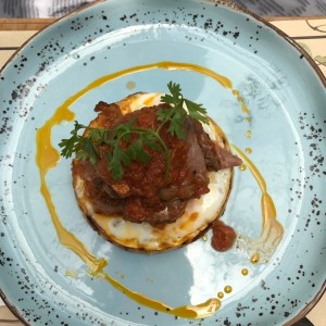 Arepa con Roast Beef