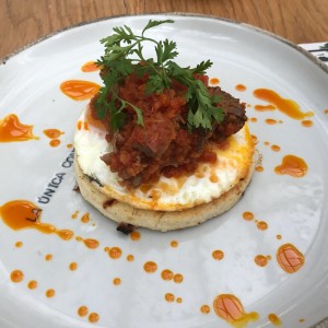arepa con huevo