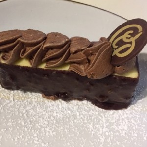 Mousse de Chocolate con Maracuyá