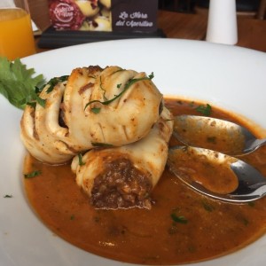 calamar relleno de morcilla