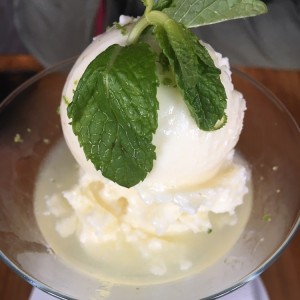 Helado de limoncello