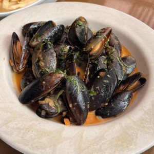 Mejillones a salsa de tomates