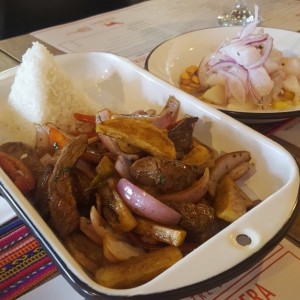 ceviche y lomo salteado