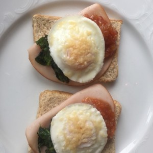Huevos Pochados