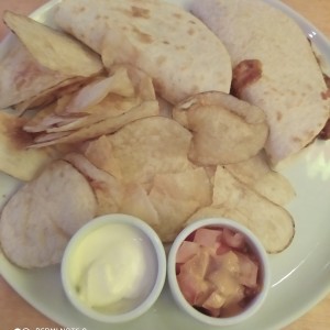 Quesadillas de chili con carne