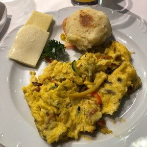 huevo revuel con vegetales