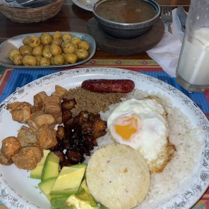 Bandeja Paisa