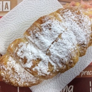 Pan de almendras