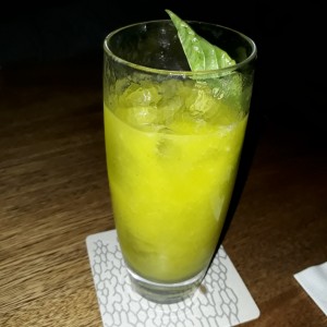 limonada de mango y albaca