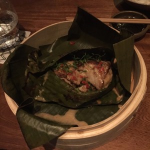 Pescado blanco y salsa anticuchera oriental