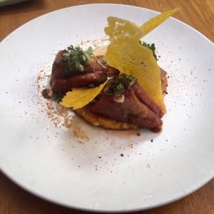 CHANCHITO NIKKEI: Tocino confitado con tacu tacu