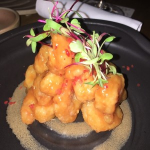 langostinos rebosados en salsa de curuba