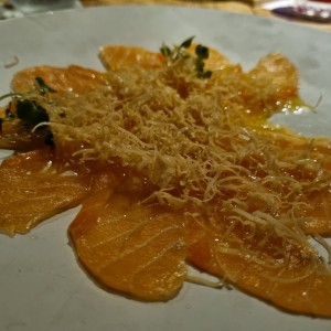 Tiradito de salmon