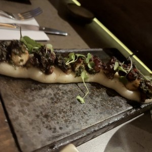 Pulpo con pure de yuca