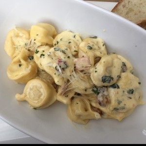 Tortellini carbonara