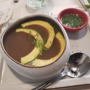 caserita con carne en hilo