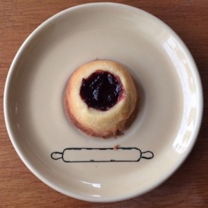 Galleta con mermelada