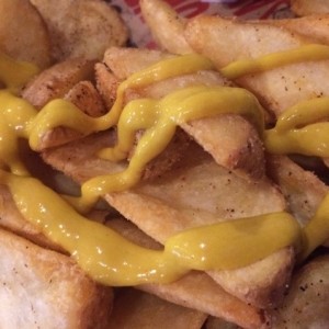 Papas con mostaza