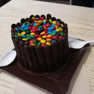 Torta pequeña de chocolate 