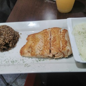 Salmon a la parrilla