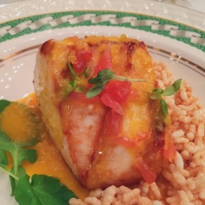 Pez mantequilla y arroz crocante