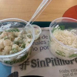 Ensalada y arroz