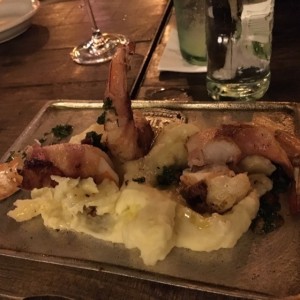 langostinos con tocineta