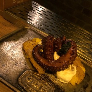 pulpo a la parrilla