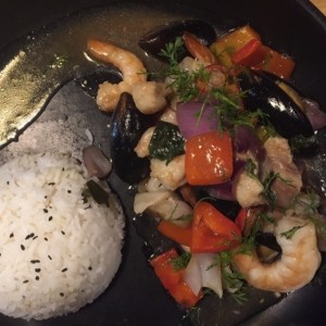Salteado de mariscos