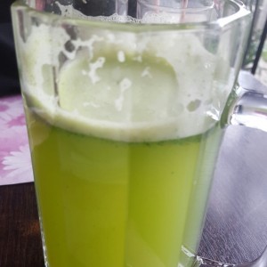 Limonada con Miel de Agave, Jengibre y Hierbabuena